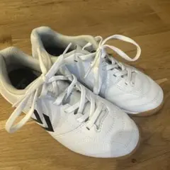 フットサルシューズ　hummel 22センチのサムネイル