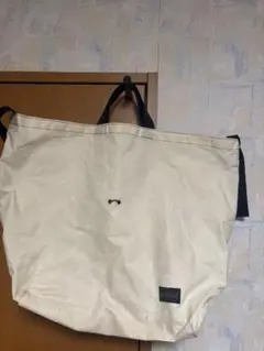 BLUE LUG 137 tote bag (wax white)