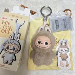 THE MONSTER PIN FOR LOVE イニシャルラブブ B