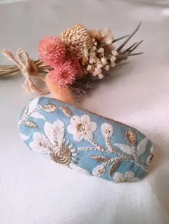インド刺繍リボン　ヘアアクセサリーバレッタ　ハンドメイド