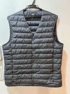 【UNIQLO】 ウルトラライトダウン コンパクト Vネック ベスト Ｌ