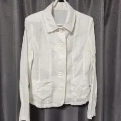 ホワイト ボタン付きジャケット