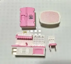 【美品】おままごとセット キッチン　シンク　冷蔵庫 テーブル 椅子　ミニチュア