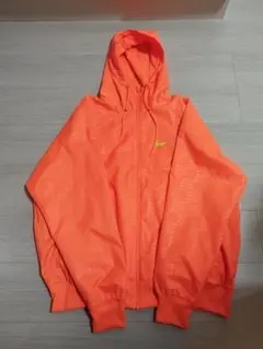 ナイロンジャケット フード付き