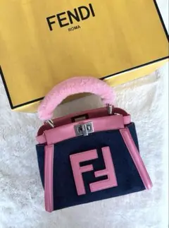 FENDI ピーカブー デニム ピンク ショルダーバッグ　ハンドバッグのサムネイル