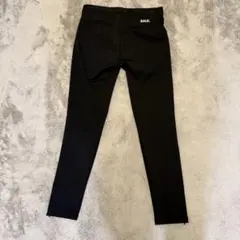BALR. ブラックスリムフィットパンツ　裾ジッパー付　ナイロン　ブラック