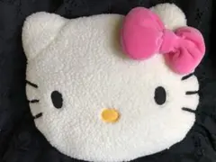 #サンリオ✨ハローキティ✨ クッション　新品❣️
