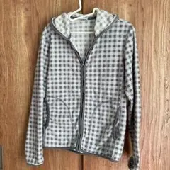 フリースジャケット グレーとホワイトチェック