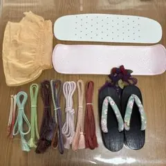 和装小物　未使用品　花柄鼻緒の木製下駄と中古品　帯締め・帯揚げ14点セット