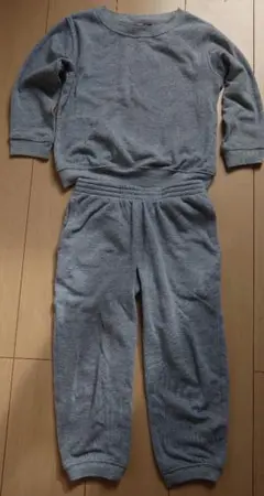 スウェットセットアップ　120