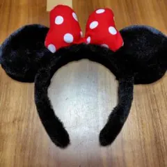 ミニーマウス カチューシャ 赤い水玉リボン