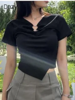 SHEIN Dazy ハートリング Tシャツ