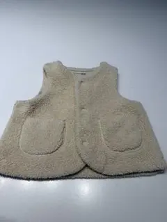 UNIQLO ボア素材 ベビーベスト クリーム色