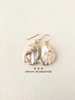 14kgfピアス / 淡水パール 花びら ①