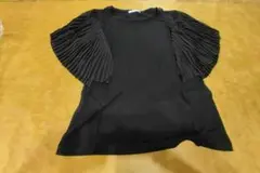 黒 プリーツスリーブ Tシャツ ME hyphen world galleryのサムネイル