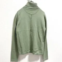 ナチュラルビューティーベーシック　アンサンブルニット　Mサイズ　緑