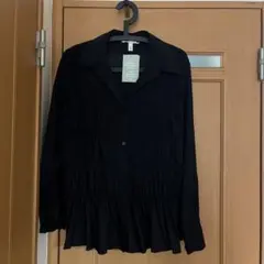 H&Mのブラックフリル長袖シャツ XS-XL