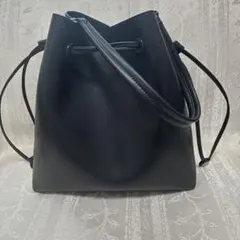 チャールズ&キースバッグのサムネイル