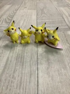 ポケモン モンコレ 任天堂刻印　初期　TOMY ピカチュウ4種