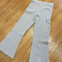 a.v.v ニットフレアパンツ　120 ベージュ