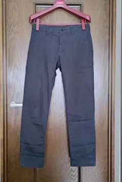 ユニクロ　防風ストレッチ　スリムフィット　チノパンツ