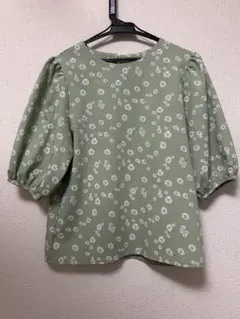 Futier Land 花柄バルーン袖トップス グリーンのサムネイル