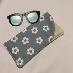 ハンドメイド　メガネケース　お花