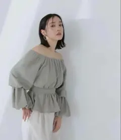 メッシュギャザーペプラムブラウス