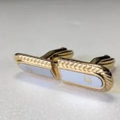 美品✨️クリスチャンディオール カフス Diorロゴ ゴールド ホワイトシェルのサムネイル