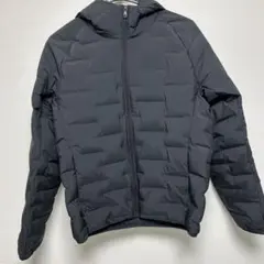 ユニクロ　パフテックパーカー　ブラック　Sサイズ