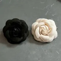 【カメリアブローチ】ブラックホワイト/カジュアル/花