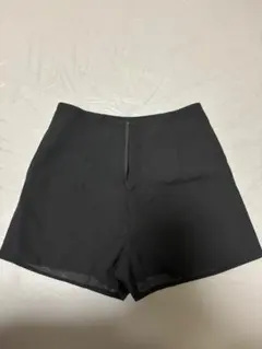 【新品未使用】タックハイウエストショートパンツ ブラック M