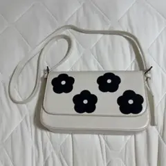 韓国 ショルダーバッグ ホワイト 花 ハンドメイド品