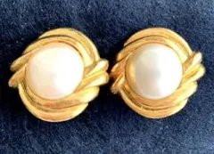 CHANEL ヴィンテージ　ゴールド　パールイヤリング