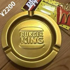 バーガーキング　旧ロゴ　灰皿　マクドナルド　ドクターペッパー　バッジ　セットのサムネイル