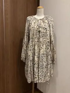 ♡花柄ワンピース ベージュ・黒