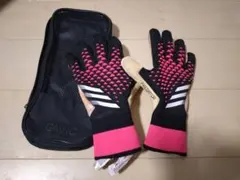 キーパーグローブセットとサッカー用品セット