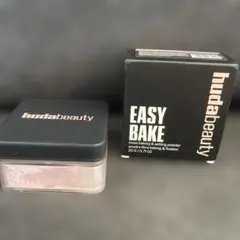 HUDA BEAUTY EASY BAKE ルースパウダーのサムネイル