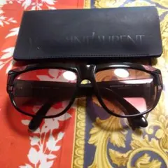 Yves Saint Laurent サングラス MARRAKECH