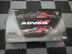 ミニ四駆YOKOHAMA ADVAN SHADOW SHARK LIMITEDのサムネイル
