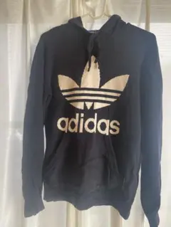 adidas ニットパーカー