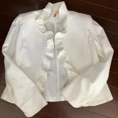 ホワイト ノーカラージャケット フリル付き