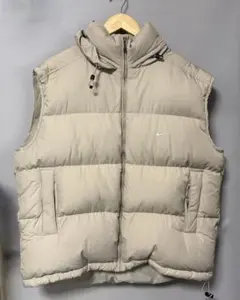 2026年最新】NIKE カラー：ベージュ系 メンズ ダウンベスト