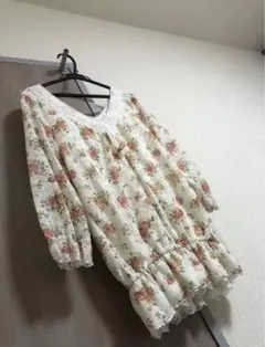 ハニーズ　COLZA 花柄 レース トップス チュニック　Mサイズ　ホワイトのサムネイル