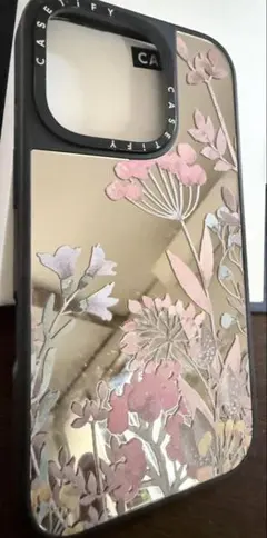 CASSETIFY ピンク花柄ハードケース - メルカリ