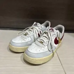 Nike Air Force 1 ホワイト/バーガンディ