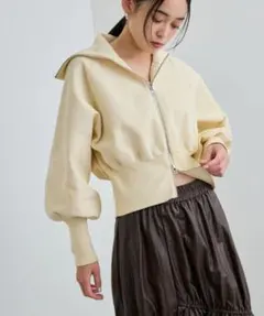 新品 タグ付⭐️❤️Vis❤️Wジップニットカーディガン フリーサイズ キナリ系