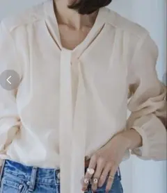 Noble ブライトシアーヨークボウタイブラウス／white