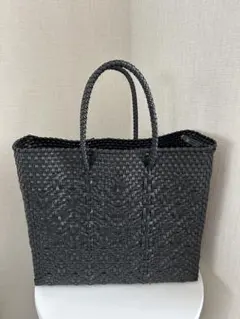 レトラ　メルカドバック　ブラック