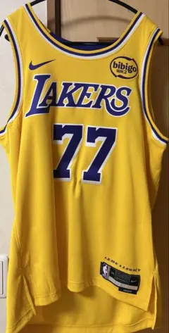 【現地購入刺繍・ワッペン付】ルカドンチッチLosAngeles Lakers 現地購入刺繍・ワッペン付】ルカドンチッチLosAngeles Lakers - メルカリ